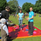 Beim Diabolo spielen