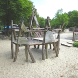 Schiff beim Wasserspielplatz