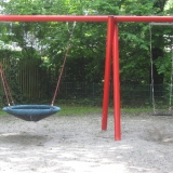 thomas_mann_allee_schaukel_ek