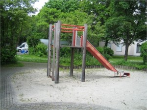 Ina-Seidel-Bogen_Klettergerüst