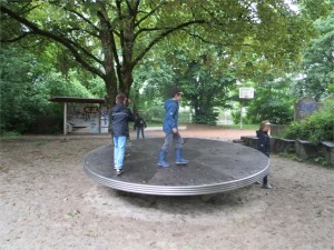 Stuntzispielplatz Drehscheibe