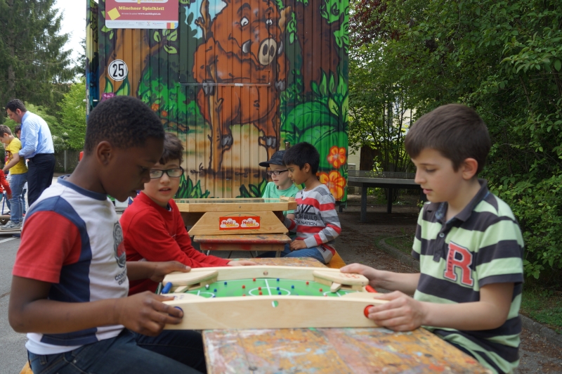 2014_schulhofpfanzelt_nachmittag_flipkick_02