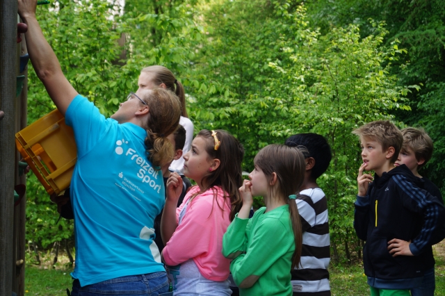 2014_schulhofpfanzelt_vormittag_kletterspiel_02