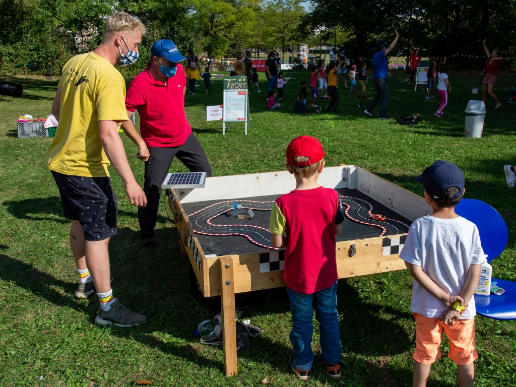 WKT_2020_Muenchen_Spiellandschaft_EMobil_06_neu