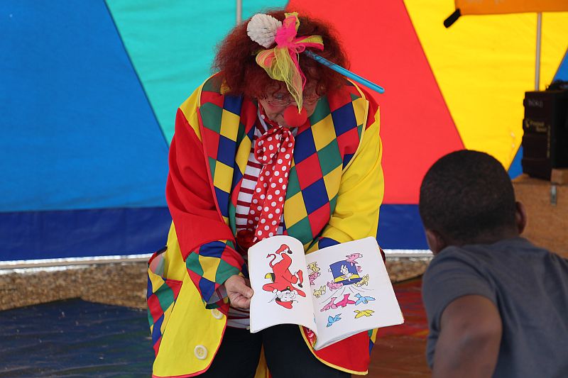 Weltkindertag2016_Buehne_Augustine