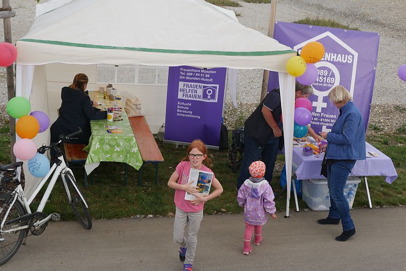 Weltkindertag2016_FrauenhelfenFrauen