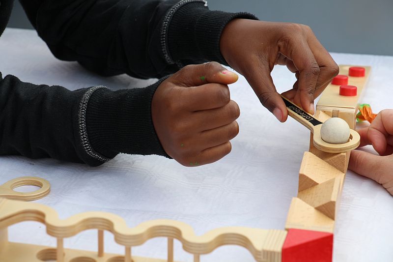 Weltkindertag2016_JugendtreffNeuaubing_Loeffelgolf