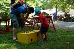 Festespielbus_Spiellandschaft_Kaesespiel