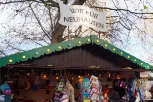 Wir für Neuhausen: Aktionssatnd am Neuhauser Weihnachtsmarkt