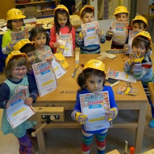 Zehn stolze Baumeister