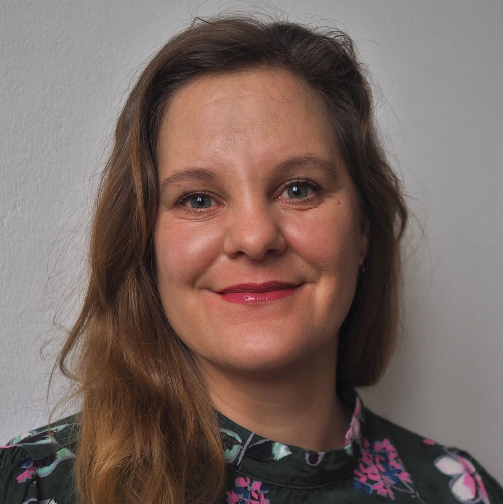 Sandia Tobis, Verwaltung und Kinderinformation