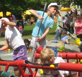 Wasserbaustelle Spiellandschaft Stadt